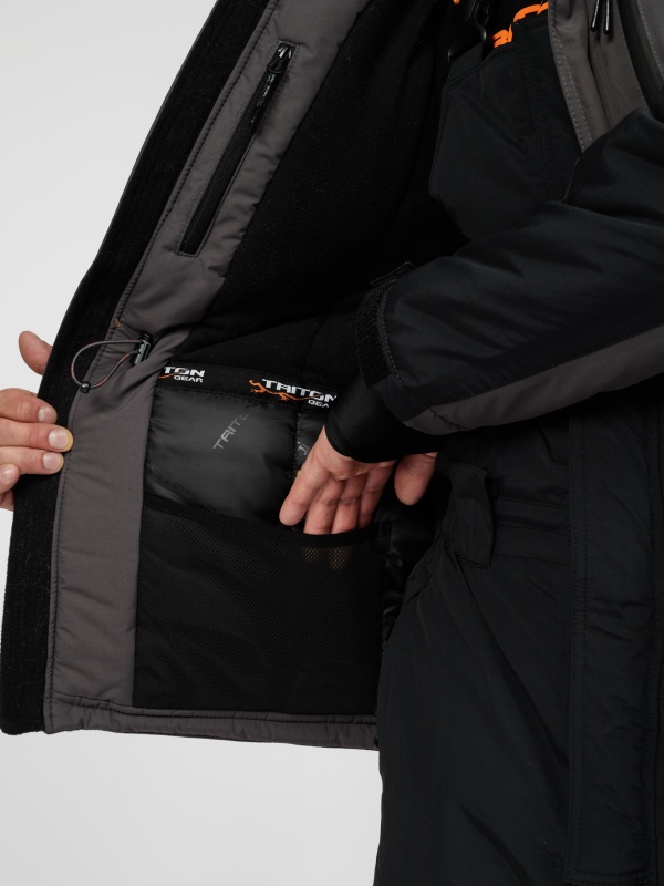 14.06 Tritongear00935